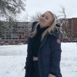 Meet your Posher, Emily